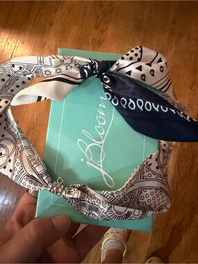 ✨ jBloom Scarf Headband – New in Box ✨